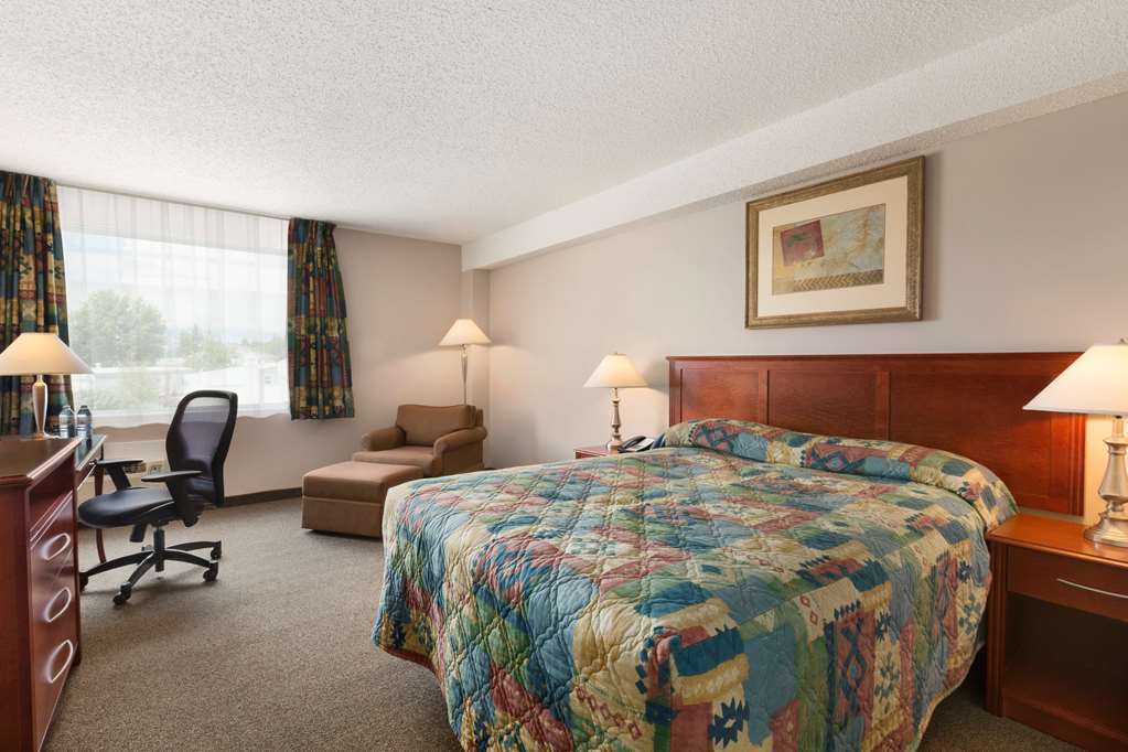 Travelodge Hanna Canada Grey Rum bild