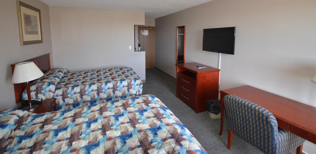 Travelodge Hanna Canada Grey Exteriör bild